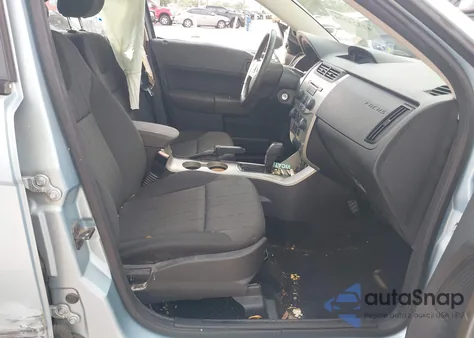 2009 Ford Focus Se z USA, uszkodzony, nr VIN 1FAHP35N09W122460